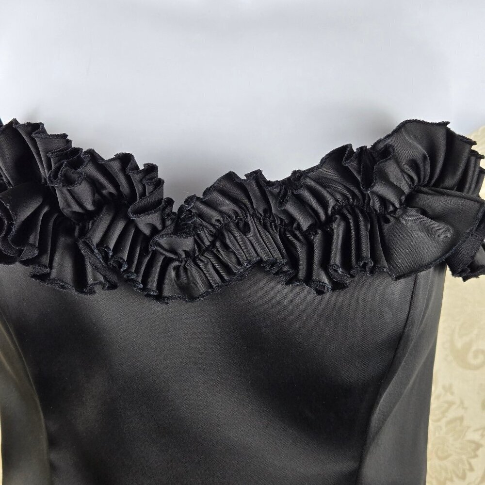 White House Black Market Size 2 Black Cocktail Dress Ruffle Sweetheart Neck - Picture 5 of 14